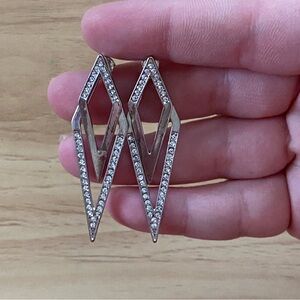 Dazzling Silver Diamond-Shaped Earrings